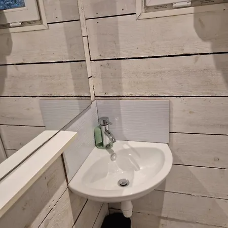 Appartement Bohême-rdc-place auto devant